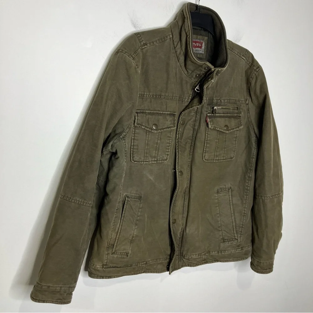 Levi’s mid weight utility jacket Olive men’s size large‎ full zip snaps trendy